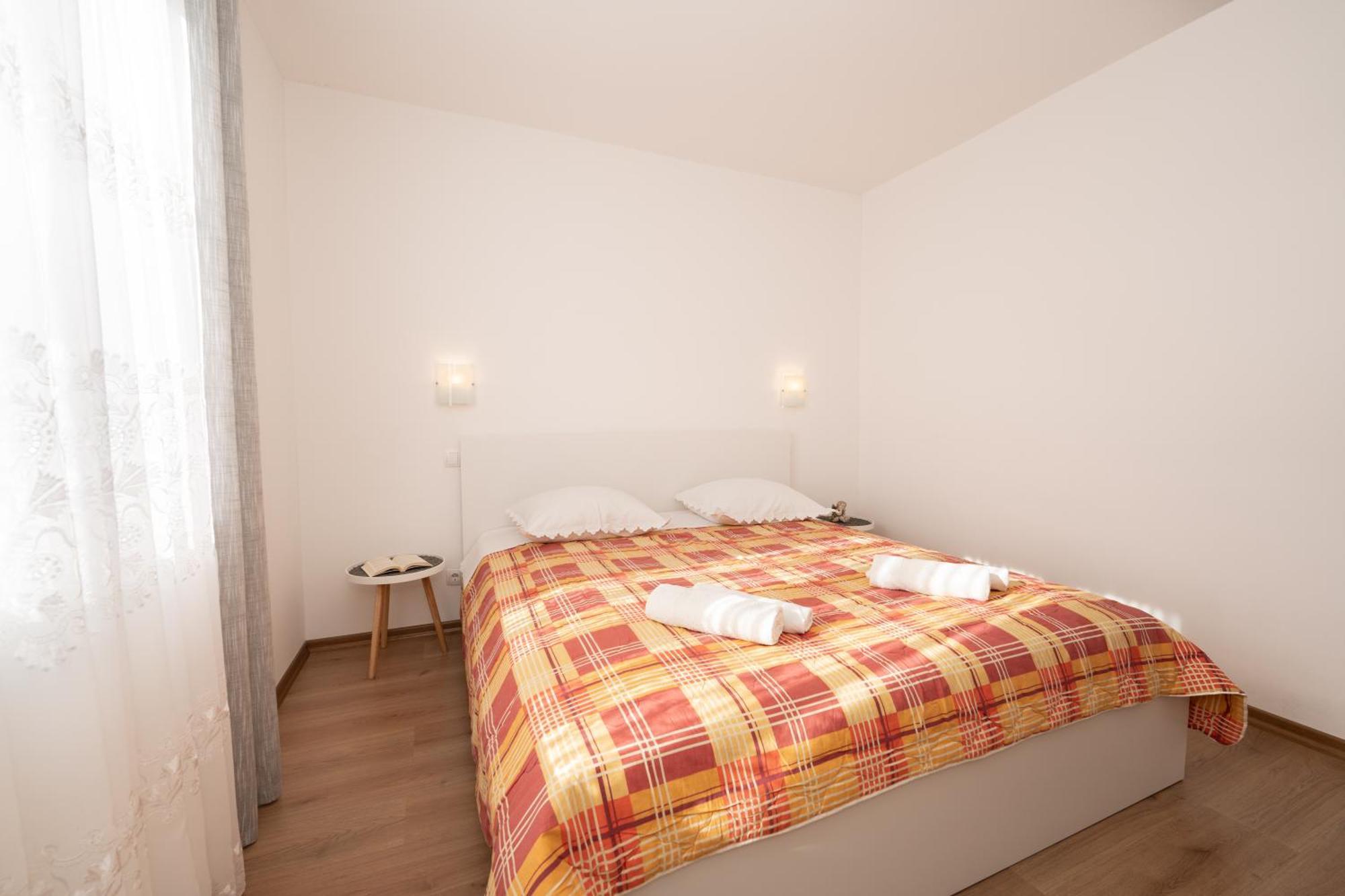 Apartments Biserka Новаля Стая снимка