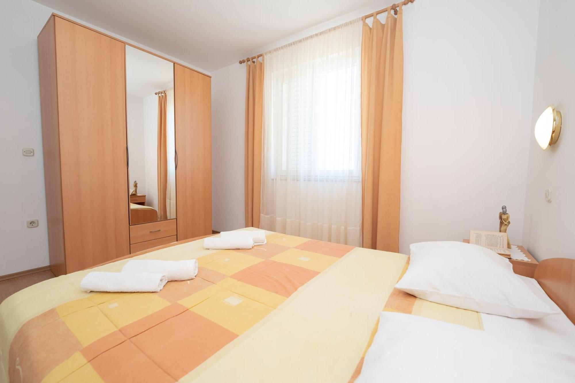 Apartments Biserka Новаля Стая снимка