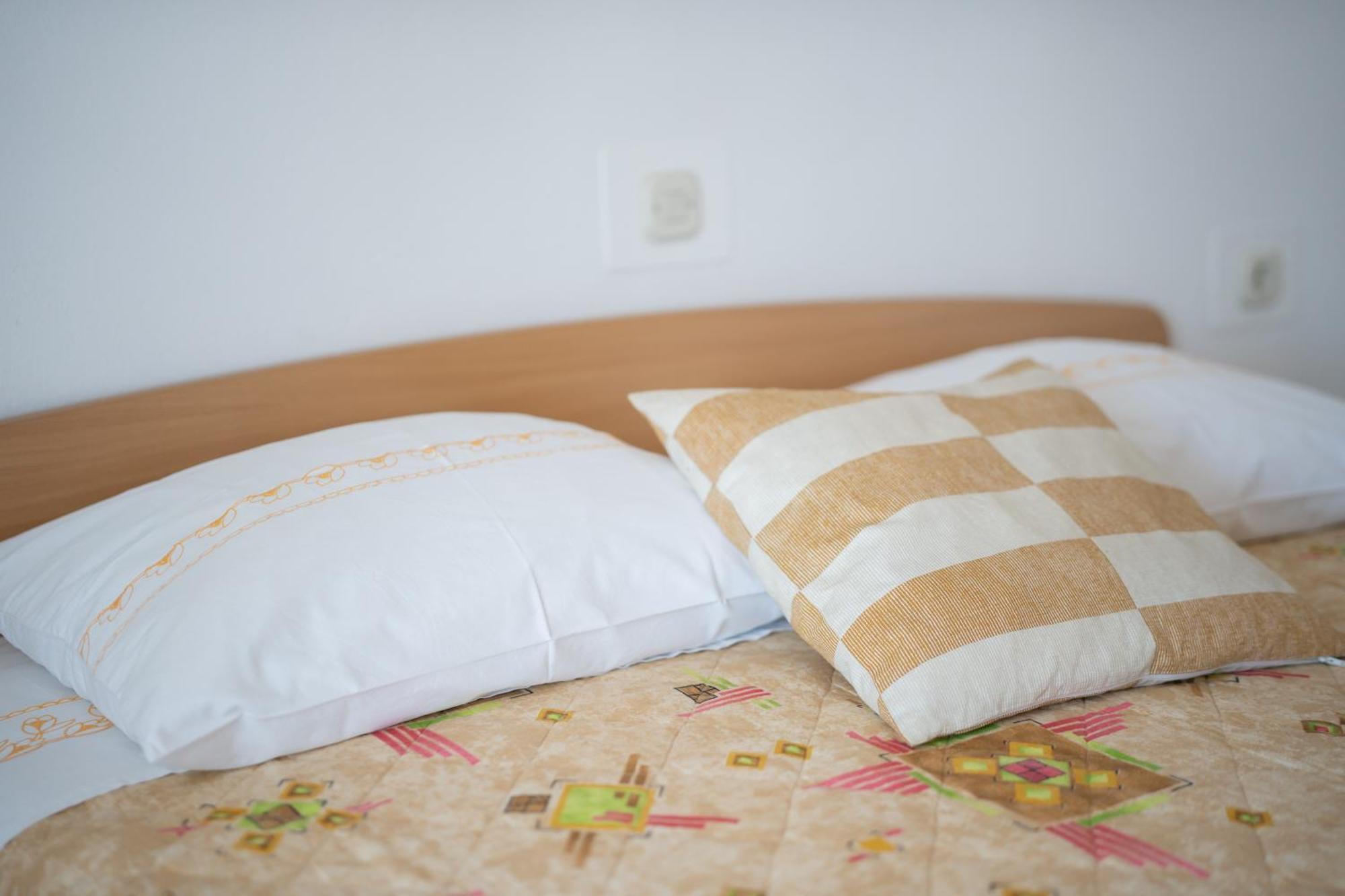 Apartments Biserka Новаля Стая снимка