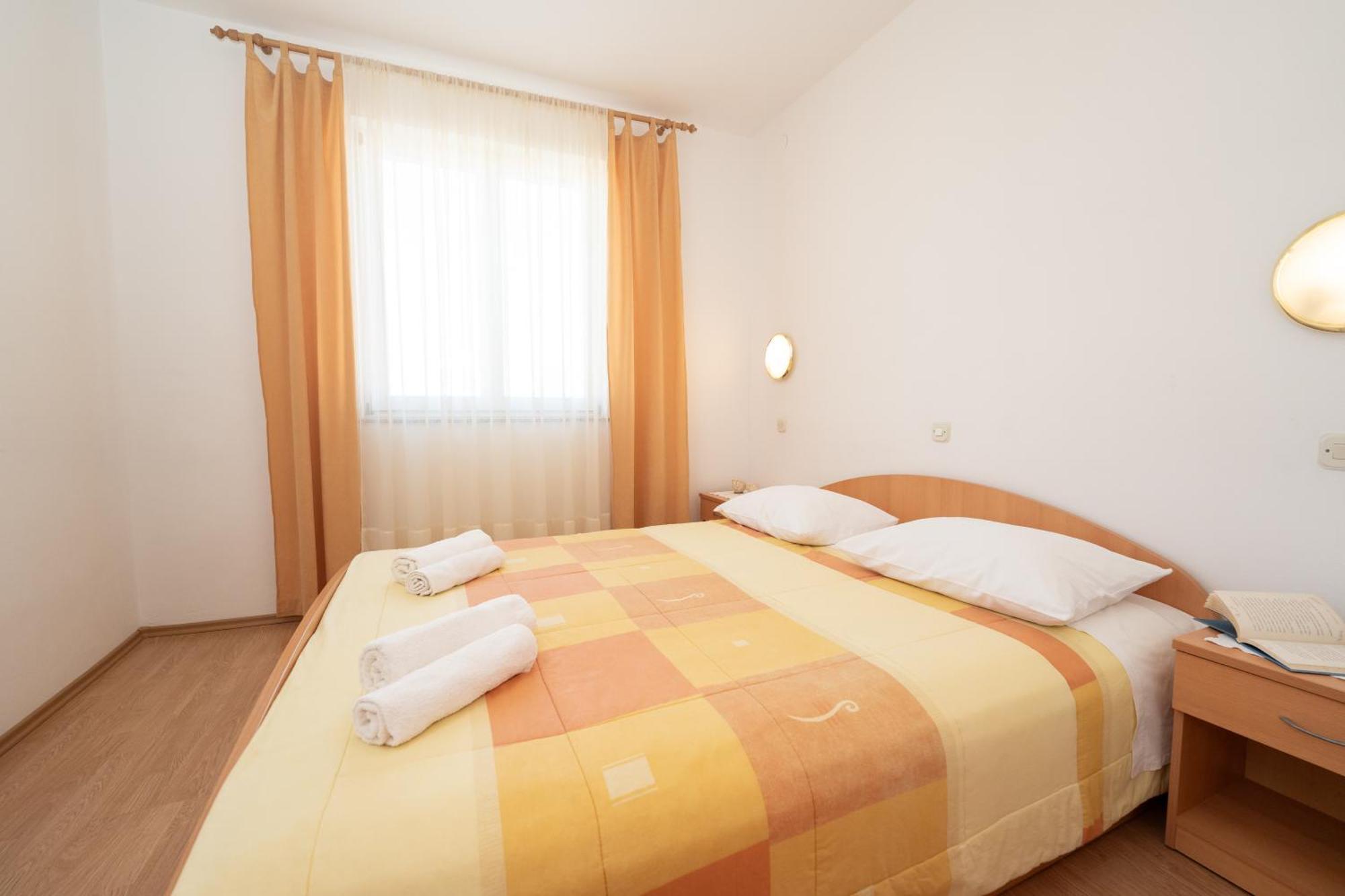 Apartments Biserka Новаля Стая снимка